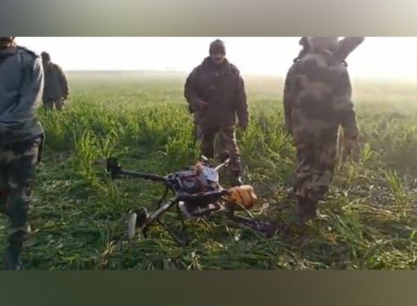 Punjab: BSF Troops Shoot Down Pakistani Drone in Amritsar, Recover Contraband