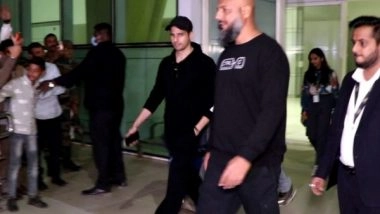 Entertainment News | Ladkewalas Have Arrived! Sidharth Malhotra, Family Papped at Jaisalmer Airport