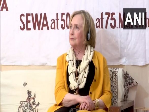 India News | Former US Secretary of State Hillary Clinton Pays Respect to SEWA Founder Ela Bhatt - Vimarsana News