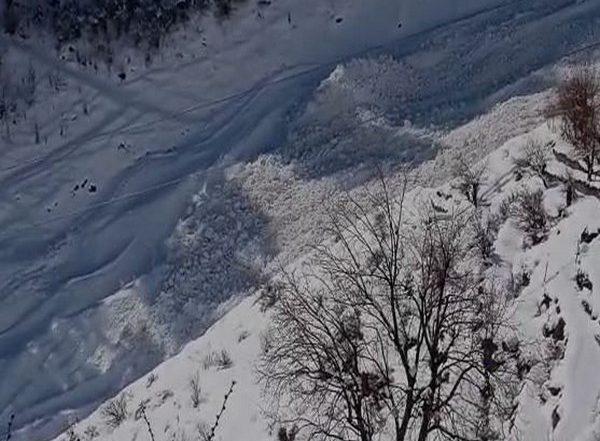 India News | Himachal Pradesh: Avalanche Kills 2 BRO Labourers in Lahaul