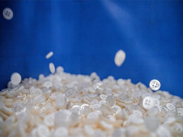 Business News | Recycled Plastic Collected by Waste Pickers Turned into 152 Million Buttons - Catalysing Inclusive Circularity - Vimarsana News