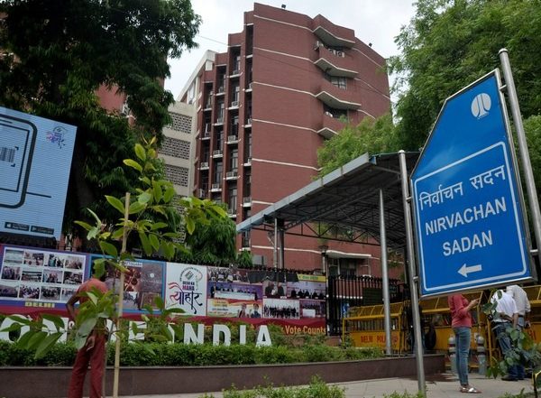 India News | Parliament to Consider Amendments to Constitution, RPI Act for Simultaneous Polls in Country: ECI
