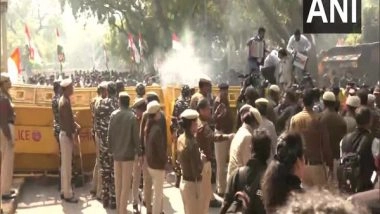 India News | Delhi: Youth Congress Stages Protest over Adani Issue at Jantar Mantar