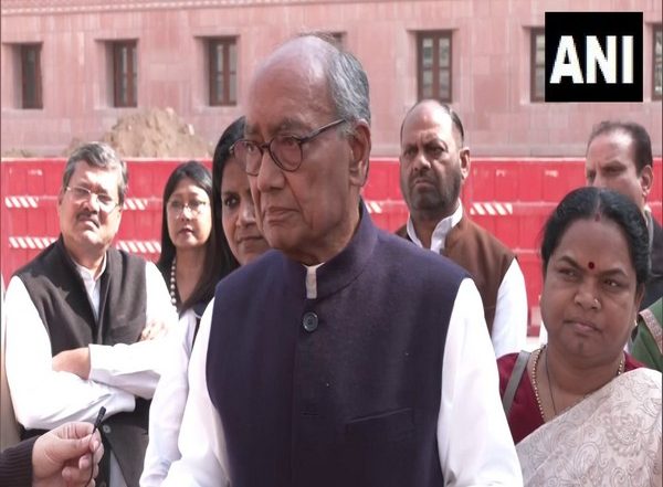 India News | Won't Back Down Till PM Agrees to Have Discussion in Parliament: Cong Leader Digvijay Singh on Hindenburg-Adani Row