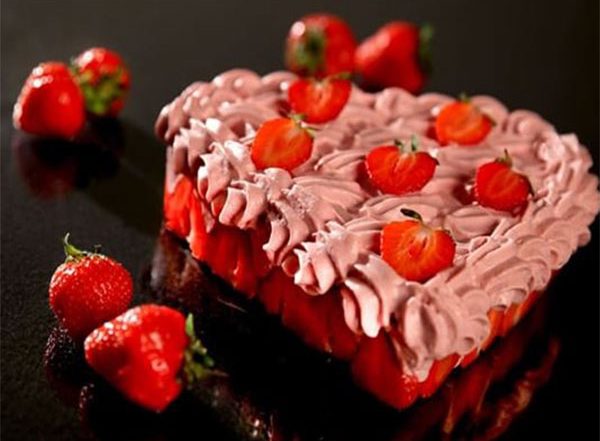 Recipes For Valentine's Day 2023: Yummy Desserts You Can Make for Your Special Someone!