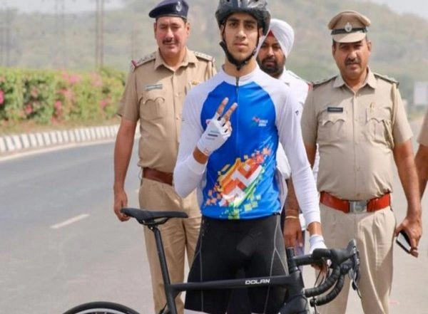 Sports News | J&K Cyclist Adil Altaf Aims to Brave Odds on Back of Medal in Khelo India Youth Games 2022