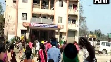India News | Bihar: Locals Pelt Stones, Vandalise Police Station After Youth's Murder