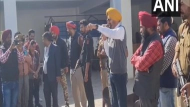 India News | 'Why Has CM Deputed 40 Security Escorts for His Wide': Sidhu Moosewala's Father Slams Mann over Law & Order