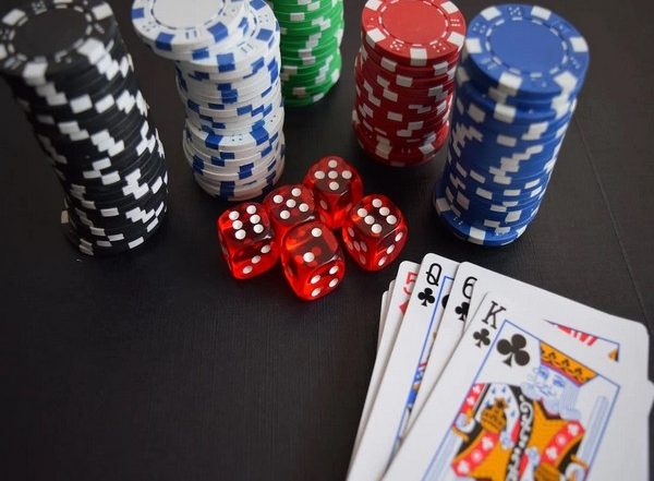 Delhi: IIllegal Casino Busted, 41 Arrested With Cash and Mobile Phones