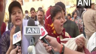 India News | Delhi: Locals Create Ruckus as DDA Continues Anti-encroachment Drive in Mehrauli