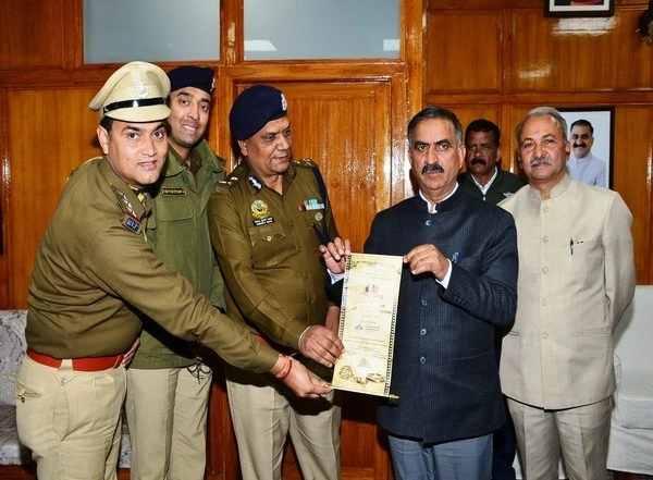 India News | Himachal CM Sukhu Congratulates Police Orchestra Band 'Harmony of Pines'