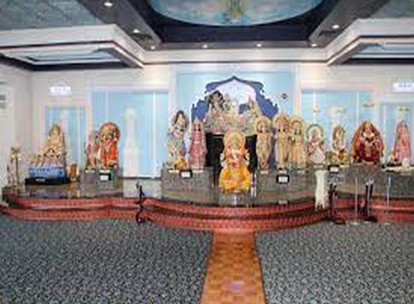 World News | Canada: Consulate General of India Condemns Defacing of Ram Mandir in Mississauga