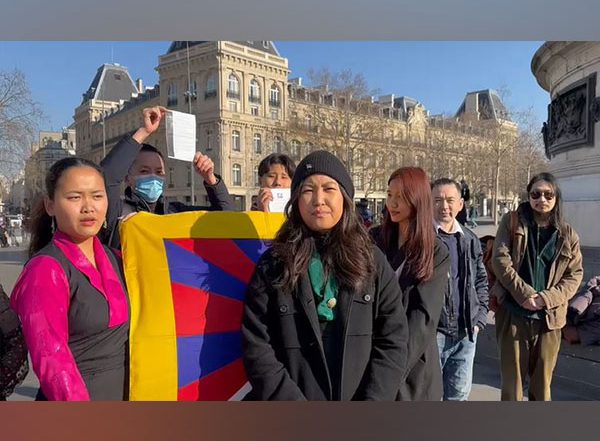 World News | France: Students for Free Tibet Mark 110th Anniversary of Proclamation of Tibetan Independence Day