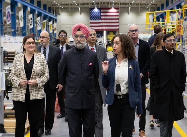 World News | Boeing Apache Demonstrates Strengths of India-US Partnership in Resilient Supply Chains: Indian Envoy Sandhu