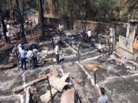India News | Chhattisgarh: Fire Breaks out at Bhilai's Township Slum Area, No Casualties Reported - Vimarsana News