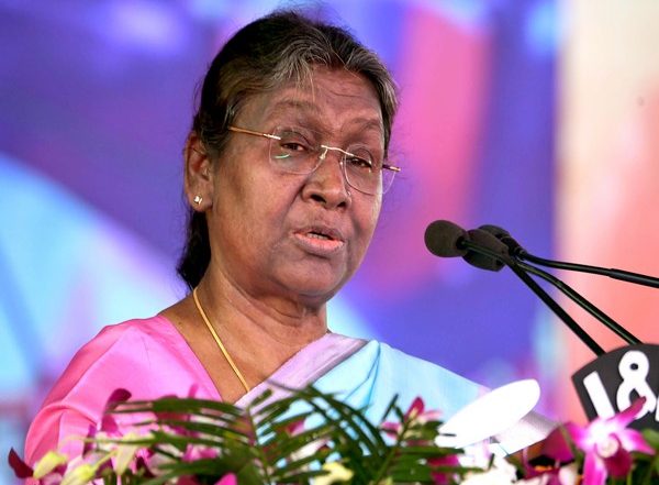 India News | Tamil Nadu Governor Extends Hearty Welcome to President Murmu on Her 2-day Visit to State