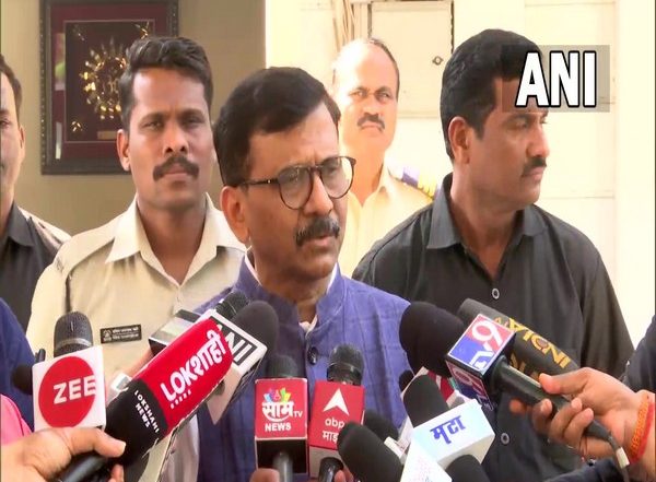 Shiv Sena Row: Complaint Filed Against Sanjay Raut for Objectionable Remarks Against Maharashtra CM Eknath Shinde