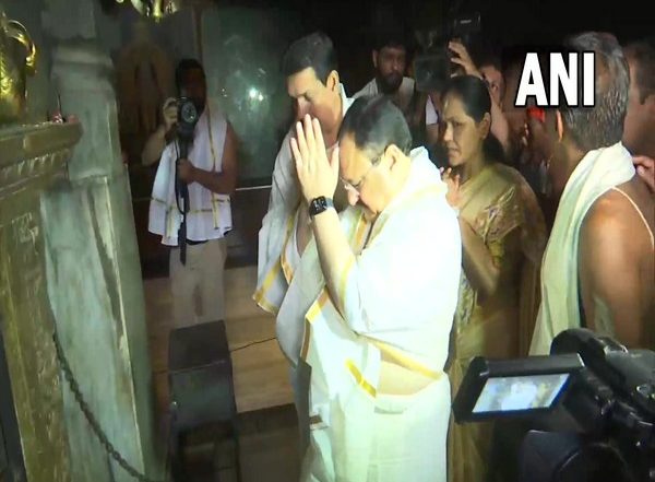 Karnataka: BJP President JP Nadda Offers Prayers at Sri Krishna Matha Temple in Udupi