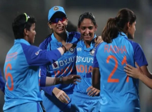 Sports News | Women's T20 WC: India Skipper Highlights Dot Ball Issue Ahead of Semi-final