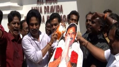 India News | EPS Supporters Burst into Celebrations After SC Allows Him to Continue as AIADMK's Interim General Secretary