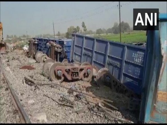 India News | 13 Wagons of Goods Train Derail in Bihar's Dehri - Vimarsana News