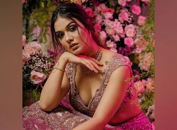 Entertainment News | Divya Agarwal Speaks out After Ex-Varun Sood's Sister Accuses Her of Not Returning Family Jewellery