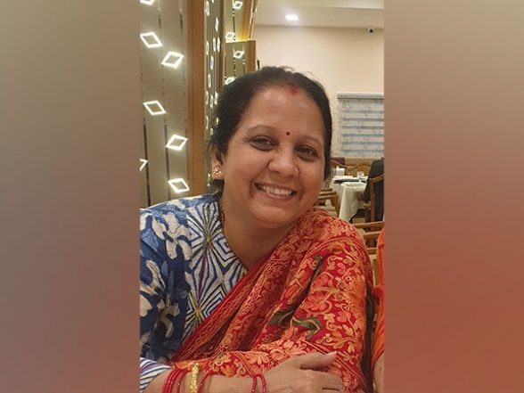 India News | MP: Indore College Principal Set on Fire by Former Student Succumbs to Injuries - Vimarsana News