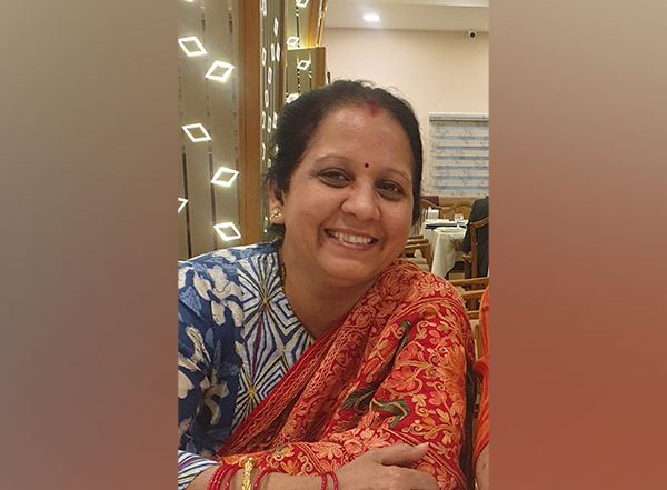Madhya Pradesh: Indore College Principal Vimukta Sharma Set on Fire by Former Student Succumbs to Injuries at Hospital