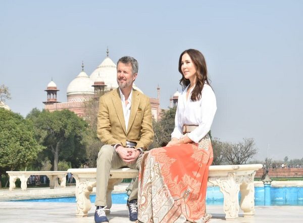 World News | Denmark's Crown Prince Frederik Andre Henrik Christian, Crown Princess Mary Elizabeth Visit Taj Mahal in Agra