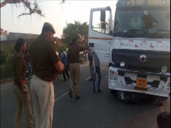India News | UP: Man, His Six-yr-old Grandson Killed as Truck Rams Scooty, Drags Boy for Several Kms in Mahoba District - Vimarsana News