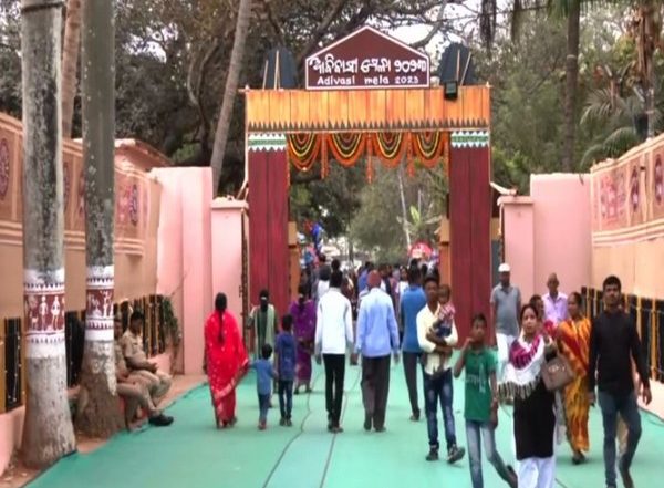 India News | Bhubaneswar: Adivasi Mela-2023 Witness Huge Rush, to Continue Till March 1