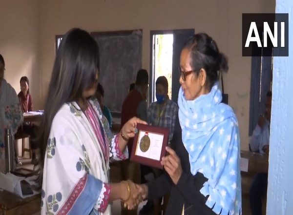 Meghalaya Assembly Elections 2023: First Five Early Voters Receive Mementos to Encourage Early Voting