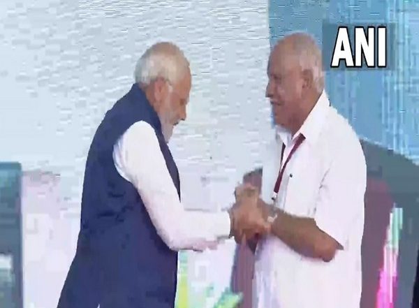 India News | In Special Gesture to BSY, PM Modi Asks Audience to Flip on Mobile Torches to Greet Him on 80th Birthday