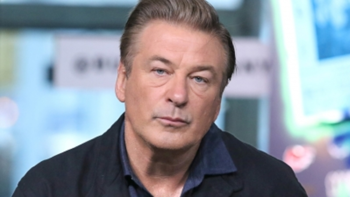 Hollywood News | Alec Baldwin Asks Judge To Dismiss 5-Year Sentencing ...