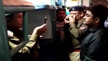 Rajasthan: Delhi-Chennai Garib Rath Train Stopped at Dholpur Station After Bomb Threat, Search Operation Underway (See Pics)