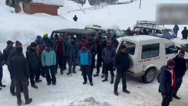 Jammu and Kashmir Avalanche Video: Two Killed, Four Rescued From Snow Avalanche in Gulmarg