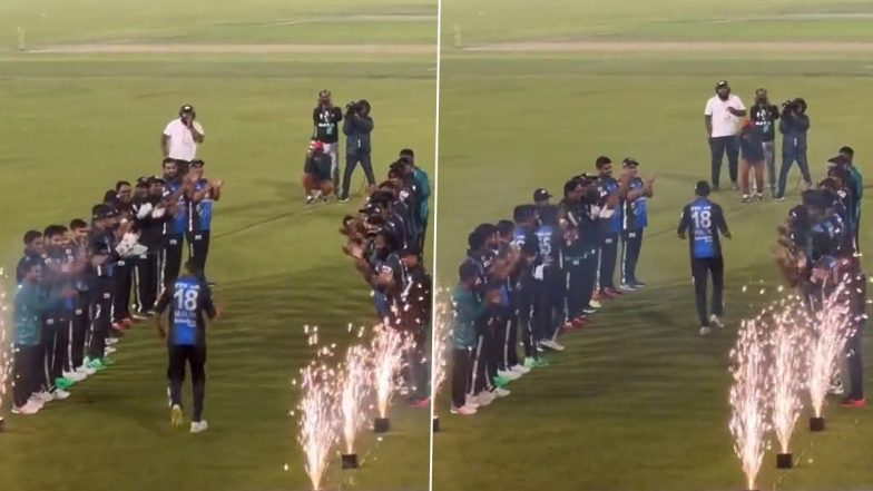 Shoaib Malik Receives Guard of Honour on His 500th T20 Match by Rangpur Riders Teammates During BPL 2023 Clash Against Dhaka Dominators (Watch Video)