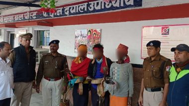 Uttar Pradesh: Three Arrested for Intimidating Train Passengers With Snakes and Extorting Money, Five Reptiles Rescued