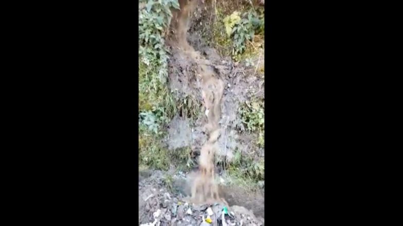 Joshimath: Water Supply Pipeline Bursts, Causes Scare Among Residents of Subsidence-Hit Uttarakhand Town (Watch Video)