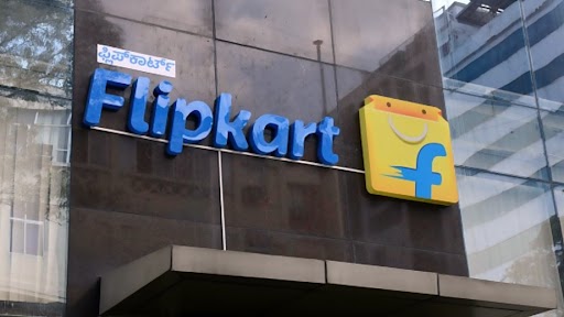 Bihar Shocker: Flipkart Store Robbed by Armed Assailants in Darbhanga, Video of Robbery Caught on CCTV Camera Goes Viral