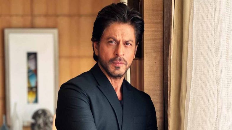 Pathaan: Shah Rukh Khan’s Fun Banter With Renuka Shahane and Ashutosh Rana on Twitter Wins Hearts!