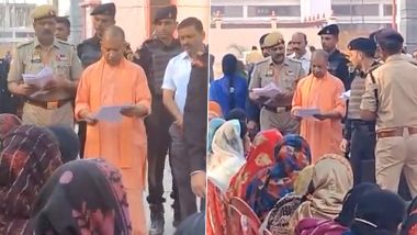 Uttar Pradesh CM Yogi Adityanath Meets People During Janata Darshan in Gorakhpur; Directs Officers for Time-Bound, Satisfactory Redressal (Watch Video)