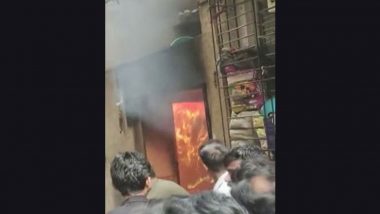 Mumbai Fire: Massive Blaze Erupts at Residential Building in Mulund; 80 Rescued, 10 Hospitalised (Watch Video)