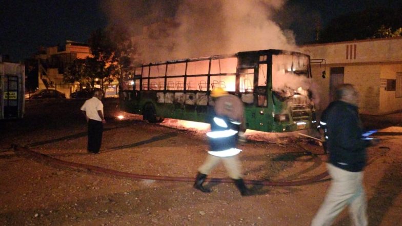 Bengaluru: Conductor Burnt Alive While Sleeping As BMTC Bus Gutted in Fire, Terrifying Pics and Video Go Viral