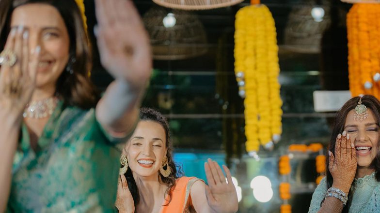 Dalljiet Kaur's Pre-Wedding Function: Sanaya Irani and Karishma Tanna Give a Special Performance (View Pics)