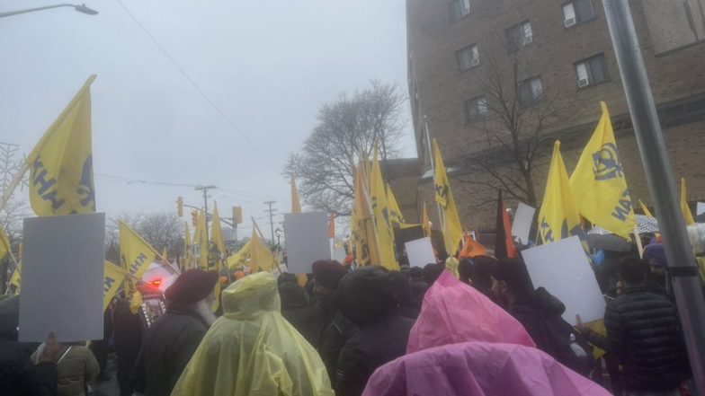 India Summons High Commissioner of Canada Over Protests by Khalistan Supporters, Seeks Explanation for &lsquo;Security Breach&rsquo; (Watch Video)