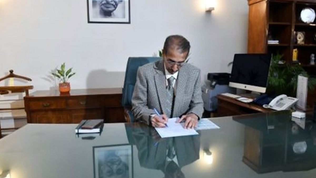 Ly Rajesh Agency News | IIS Officer Rajesh Malhotra Takes Charge as Principal ...