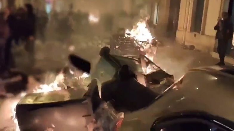 France Pension Protests: Paris Burning in Violent Clashes Between Protesters and Riot Police During Pension Reform Agitation (Watch Video)