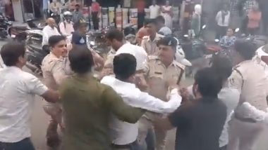 Congress Workers Clash With Police During Protest Over Rahul Gandhi’s Disqualification in Madhya Pradesh’s Chhindwara (Watch Video)