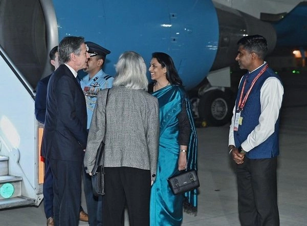 World News | Anthony Blinken Arrives in Delhi for G20 Foreign Ministers' Meeting